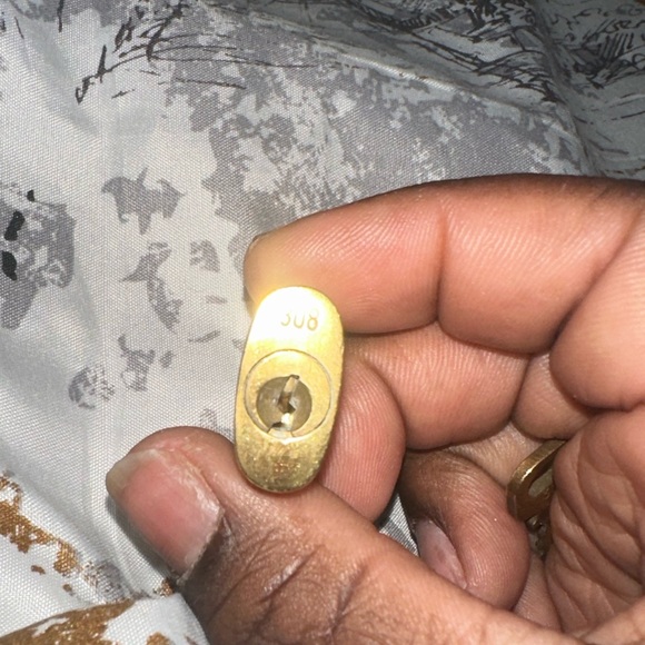 LV Lock & Key #308 - Picture 6 of 7